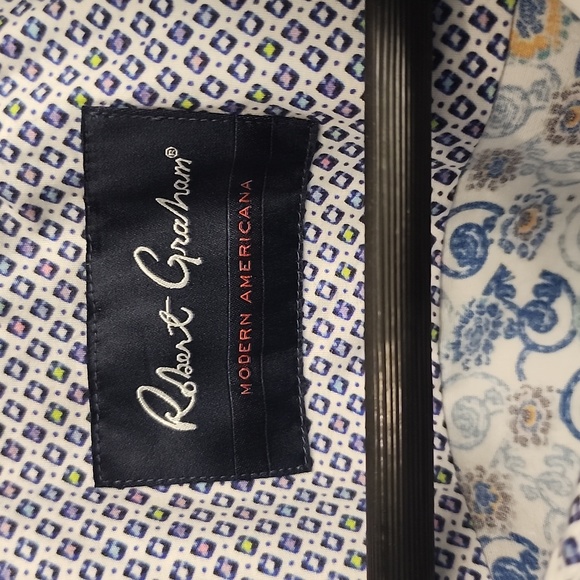 Robert Graham Shirt - Picture 2 of 10